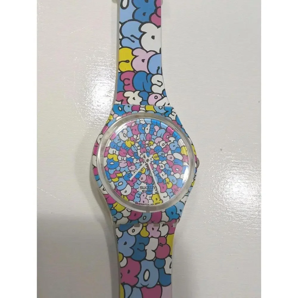 Swatch Kidrobot Love Song  Quartz Great Condition Water Resistant - Picture 3 of 9